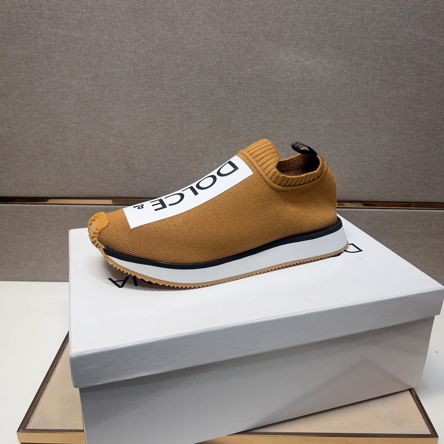 ⬛️Men's men's shoes💰p420【DG～】couple casual shoes 2025z cabinet sales simultaneously 🔶Size: 35-44#️⃣ 🔷7 colors🔜The upper is made of multi-material splicing➕Mesh lining, comfortable and breathable, sole: original comfortable, wear-resistant and non-slip outsole, ⚠️Real shot📱Photographed🎬The real thing is better📢📢📢